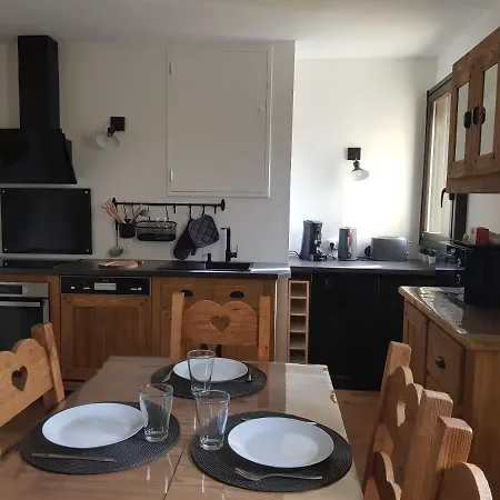 Castel Isard - Le Refuge Apartman *
